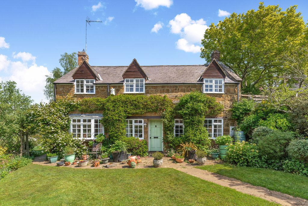 The Gogs, Little Green Bloxham
